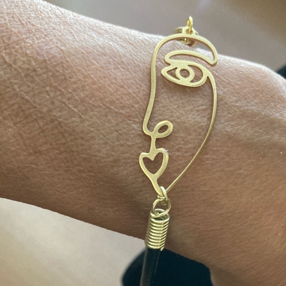 Abstract Face Pendant Bracelet with Leather Strap - Picture 6 of 12